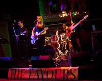 The Favours Wedding Band 1081363 Image 0